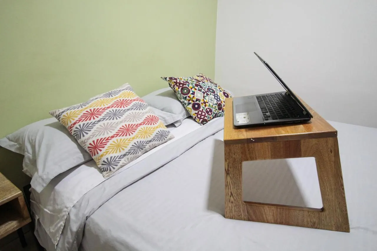 Comodo Aparta Suite En Zona Poblado Medellin M101 By Roots Rentals Colombia