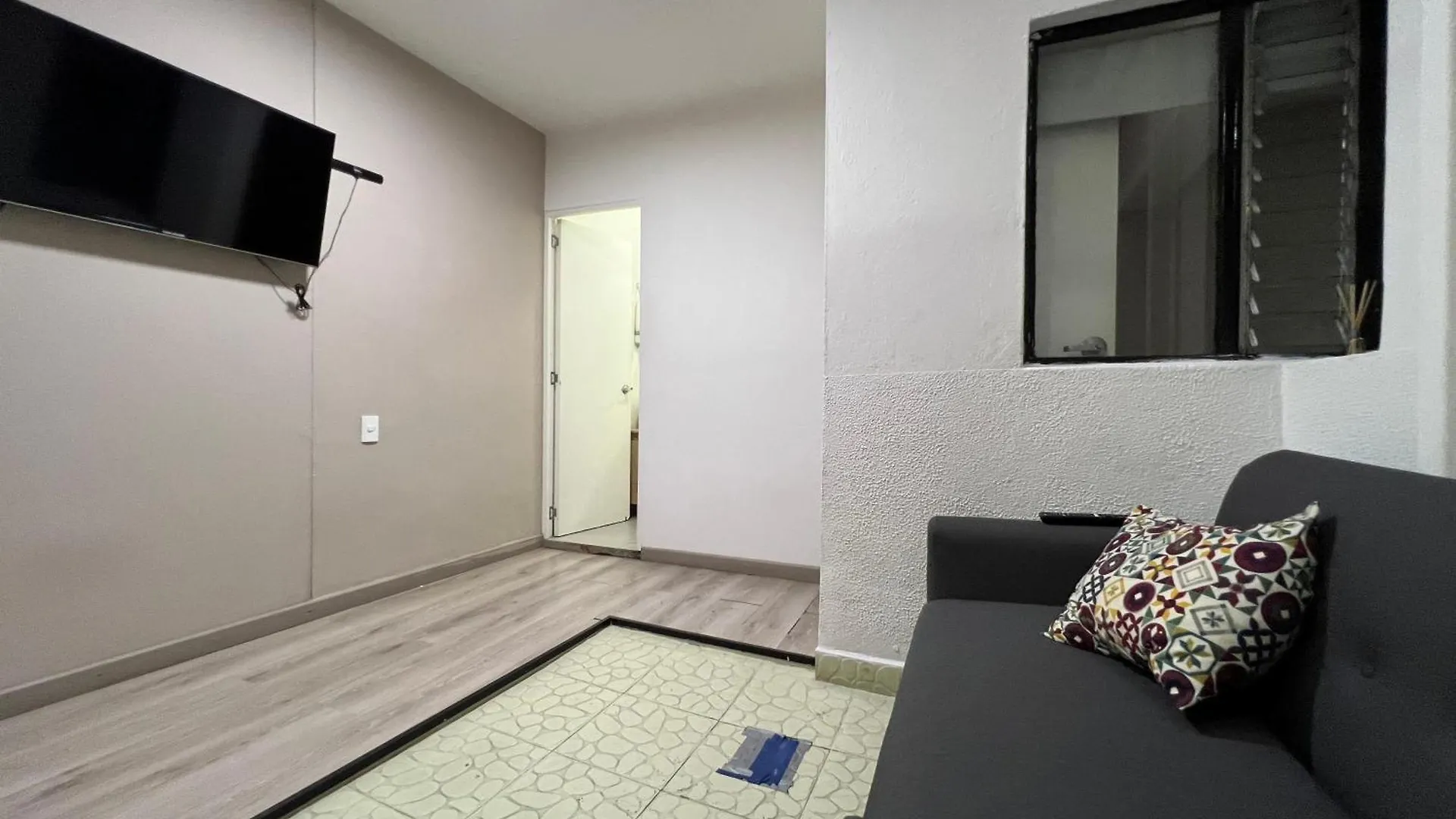 Appartement Comodo Aparta Suite En Zona Poblado Medellin M101 By Roots Rentals Colombia